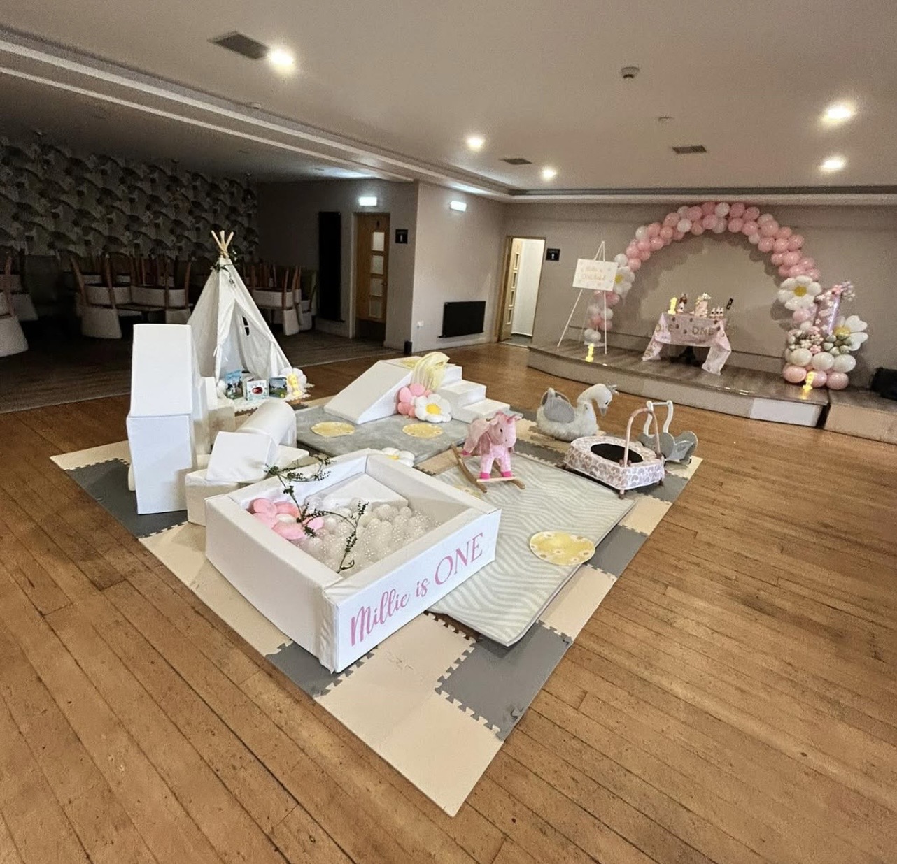 Party gallery photo 7